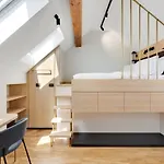 Hotel Bloom 3*