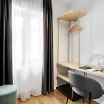 Bloom Hotel 3*