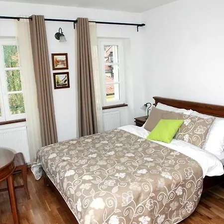 Hotel Bloom 3*