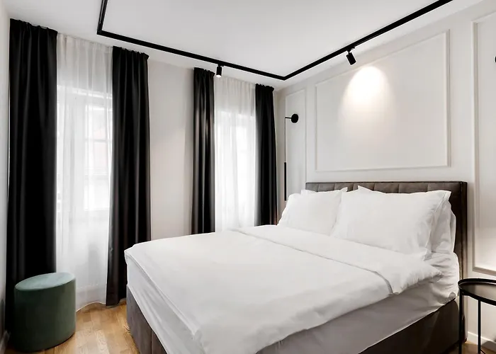 Bloom 3* ليوبليانا